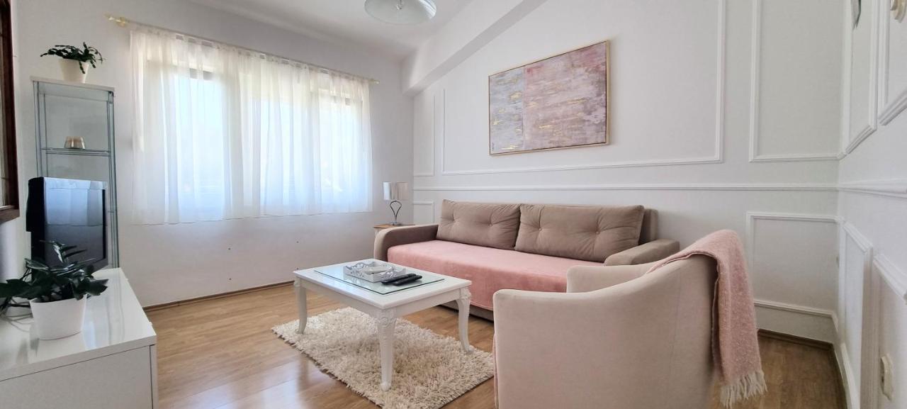 ماكارسكا Apartment Kate-Few Minutes From Beach المظهر الخارجي الصورة