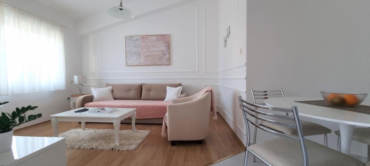 ماكارسكا Apartment Kate-Few Minutes From Beach المظهر الخارجي الصورة